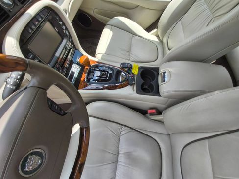 Used 2006 Jaguar XJ Vanden Plas RWD image 27