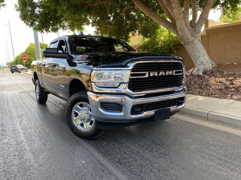 Used 2021 RAM 2500 Tradesman w/ Chrome Appearance Group AWD/4WD image 2