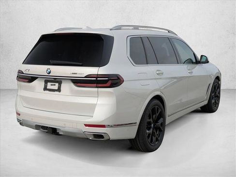 Used 2026 BMW X7 xDrive40i AWD/4WD image 2