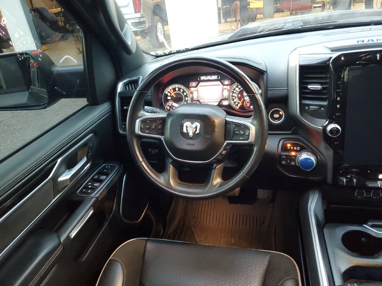 Used 2021 RAM 1500 Laramie w/ Sport Appearance Package AWD/4WD image 13
