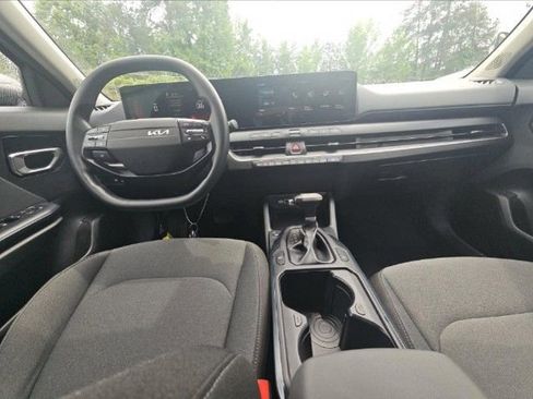 Used 2025 Kia K4 FWD image 7