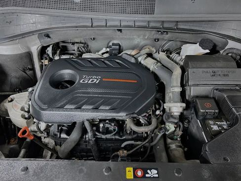 Used 2017 Kia Sorento EX image 29