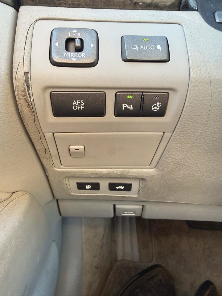 Used 2008 Lexus LS 460 RWD image 17