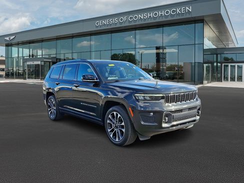 Used 2022 Jeep Grand Cherokee L Overland image 2