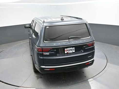 Used 2024 Jeep Wagoneer Series II w/ Flexible Seating Group AWD/4WD image 28