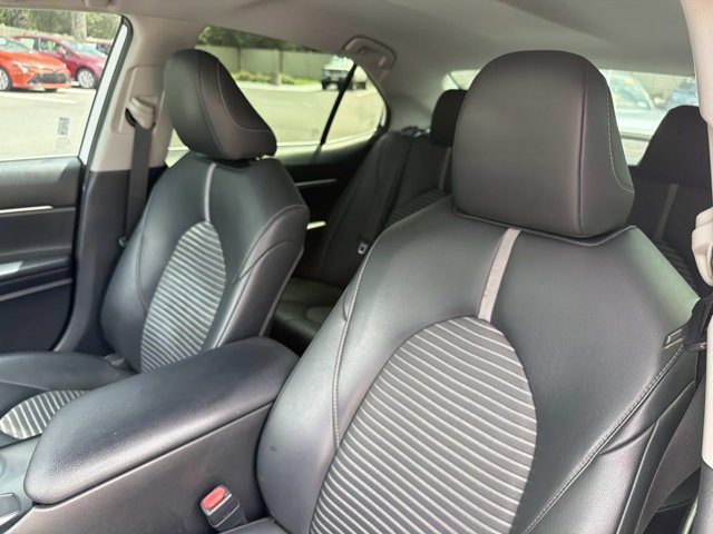 Certified 2019 Toyota Camry SE FWD image 12