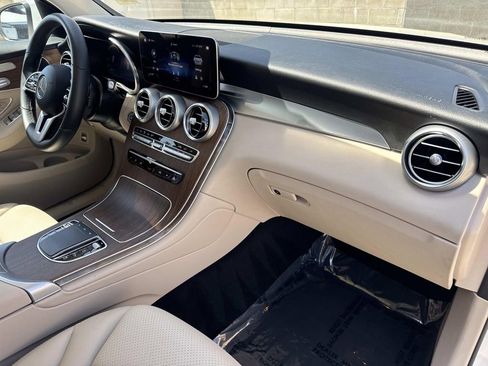 Used 2022 Mercedes-Benz GLC 300 image 30