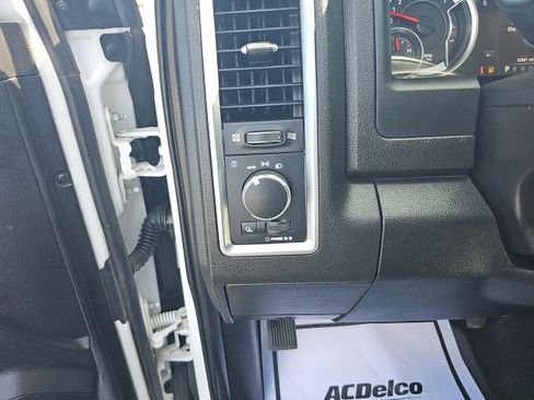 Used 2022 RAM 1500 Classic SLT w/ Electronics Convenience Group image 31