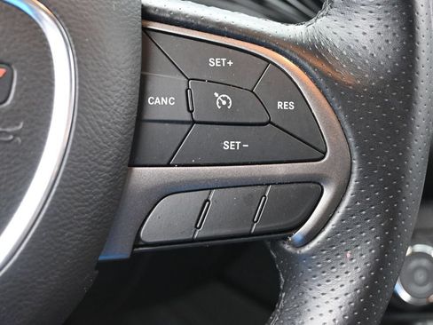 Used 2022 Dodge Durango SXT w/ Blacktop Package AWD/4WD image 31