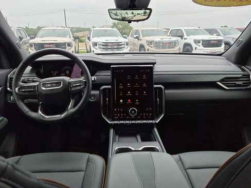 New 2026 GMC Acadia AT4 w/ Luxury Package AWD/4WD image 28