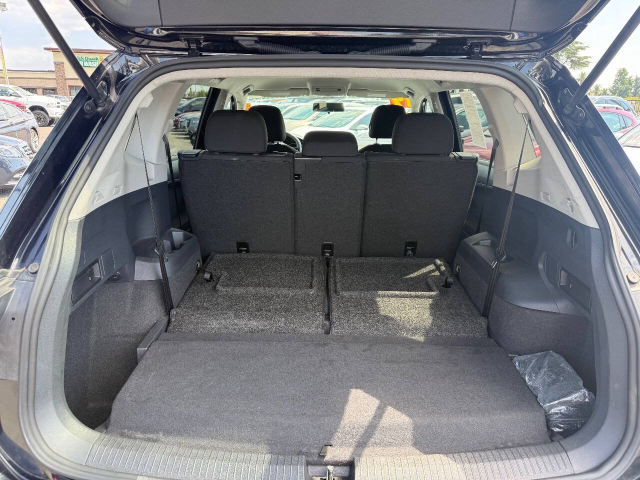 Used 2019 Volkswagen Tiguan S w/ Driver Assistance Package FWD image 18