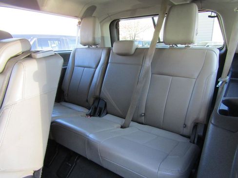 Used 2019 Ford Expedition Max XLT w/ Equipment Group 202A image 11