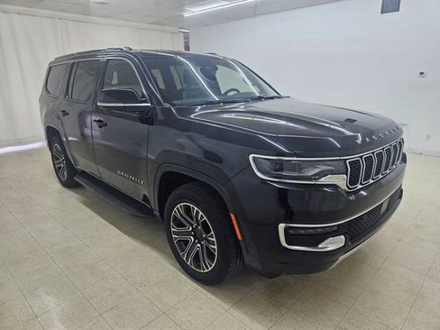 Used 2024 Jeep Wagoneer Series II AWD/4WD image 15