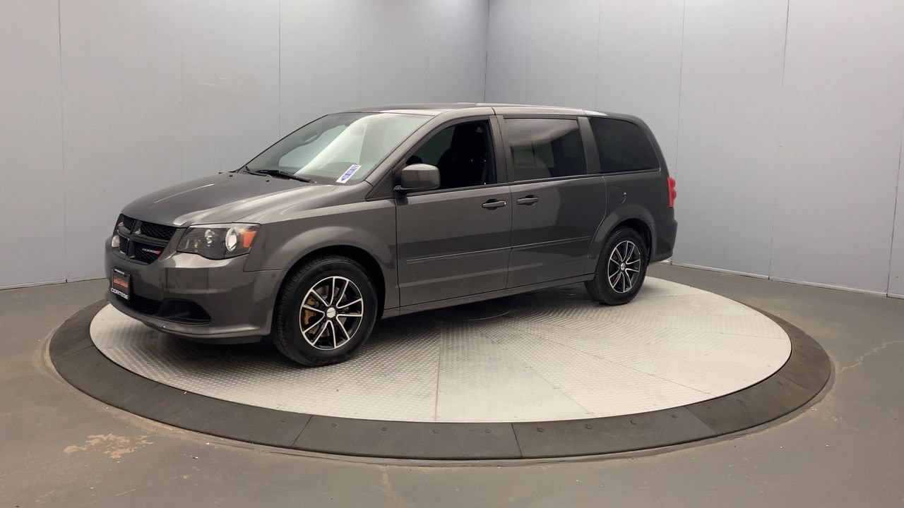 Used 2017 Dodge Grand Caravan SE FWD image 9