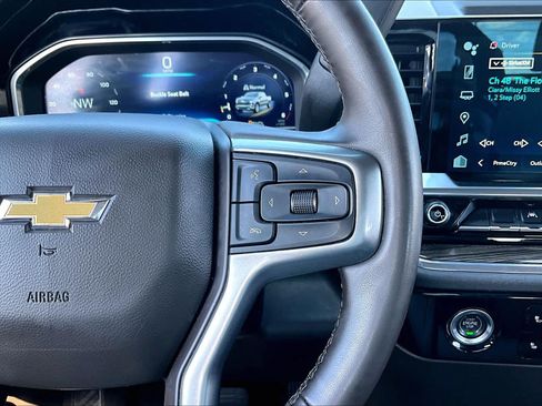 Used 2023 Chevrolet Silverado 1500 LT RWD image 25