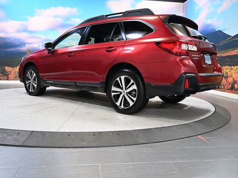 Used 2018 Subaru Outback 2.5i Limited image 5