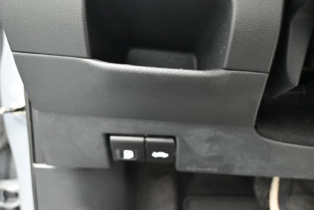 Used 2023 Nissan Kicks SV FWD image 27