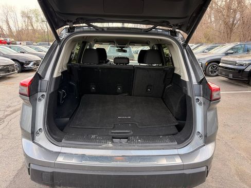 Used 2024 Nissan Rogue SV AWD/4WD image 32