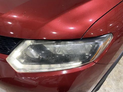 Used 2015 Nissan Rogue SV FWD image 5