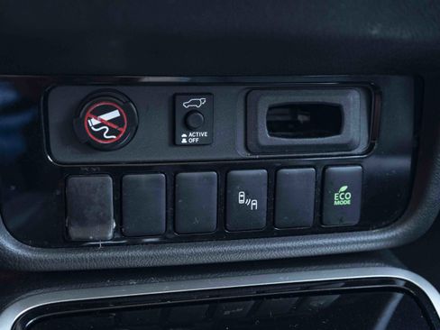 Used 2020 Mitsubishi Outlander SEL FWD image 33