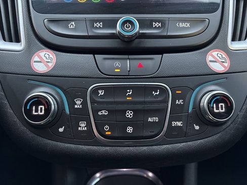 Used 2023 Chevrolet Malibu LT image 28