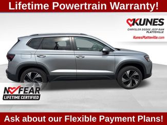 Used 2025 Volkswagen Taos SE video 2