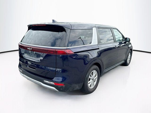 Used 2024 Kia Carnival LX FWD image 5