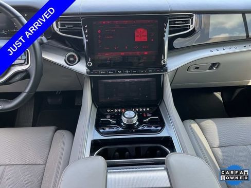 Certified 2023 Jeep Grand Wagoneer Series II AWD/4WD image 15