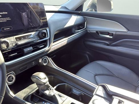 Used 2024 Toyota Grand Highlander XLE image 20