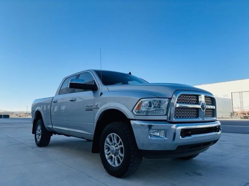 Used 2015 RAM 2500 Laramie w/ Convenience Group image 7