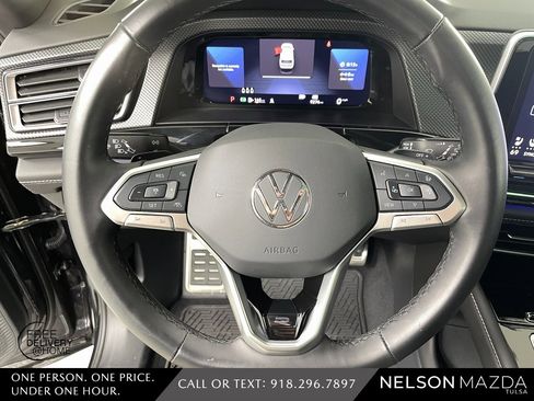 Used 2025 Volkswagen Atlas Cross Sport SEL Premium R-Line image 22
