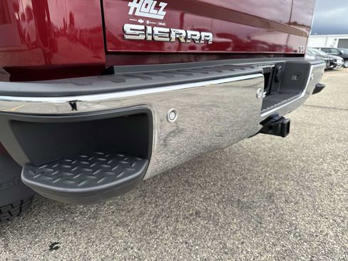 Used 2018 GMC Sierra 1500 SLT AWD/4WD image 30