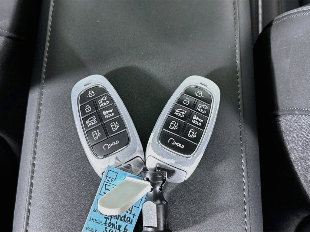 Used 2024 Hyundai Ioniq 5 Limited AWD/4WD image 34