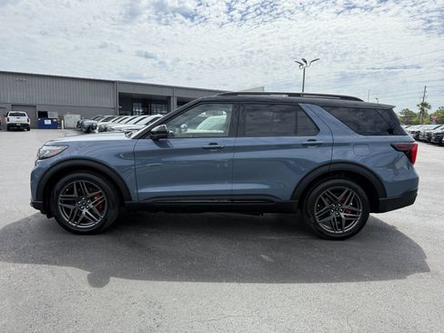 Certified 2025 Ford Explorer ST w/ Sun And Sound Package AWD/4WD image 6