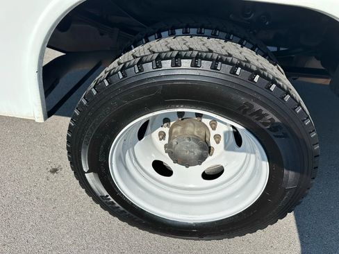 Used 2016 Ford F450 XL w/ Power Equipment Group image 13