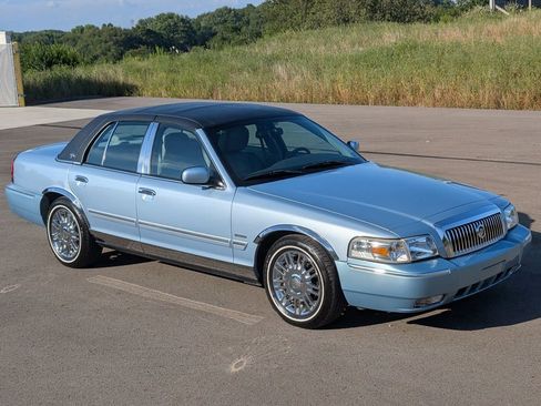 Used 2011 Mercury Grand Marquis LS image 19