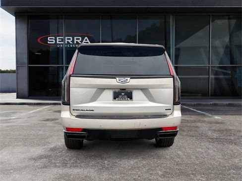 Certified 2023 Cadillac Escalade Sport Platinum w/ LPO, ONYX Package image 4
