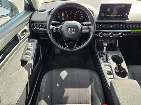Used 2023 Honda Civic EX image 11