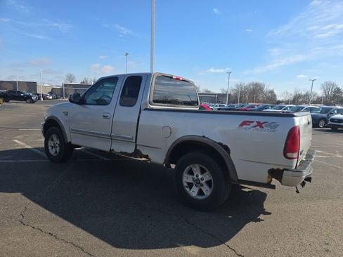 Used 2003 Ford F150 XLT image 9