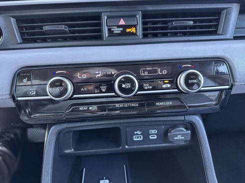 Used 2023 Honda Pilot EX-L image 24
