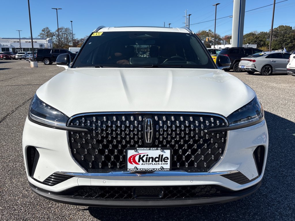 New 2027 Lincoln Aviator Reserve AWD/4WD image 2