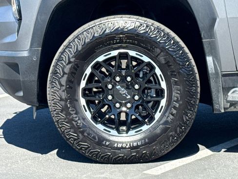 Used 2026 Chevrolet Silverado EV Trail Boss AWD/4WD image 15