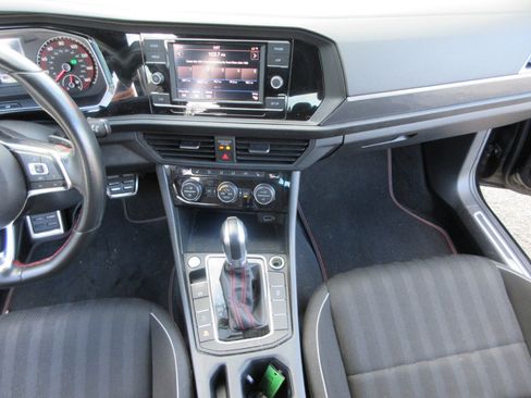 Used 2019 Volkswagen Jetta GLI image 39