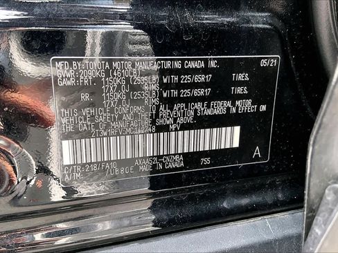 Certified 2021 Toyota RAV4 XLE w/ Convenience Package image 31