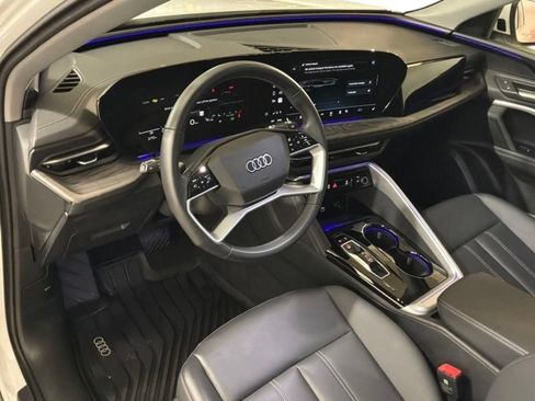 Used 2025 Audi Q5 Premium w/ Convenience Package AWD/4WD image 16
