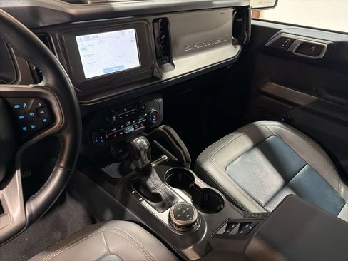 Used 2022 Ford Bronco Outer Banks w/ Sasquatch Package image 24