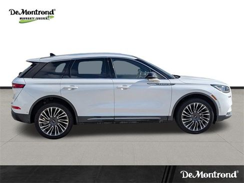 Used 2021 Lincoln Corsair Reserve image 4