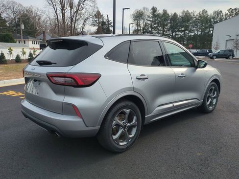 Used 2023 Ford Escape ST-Line image 4