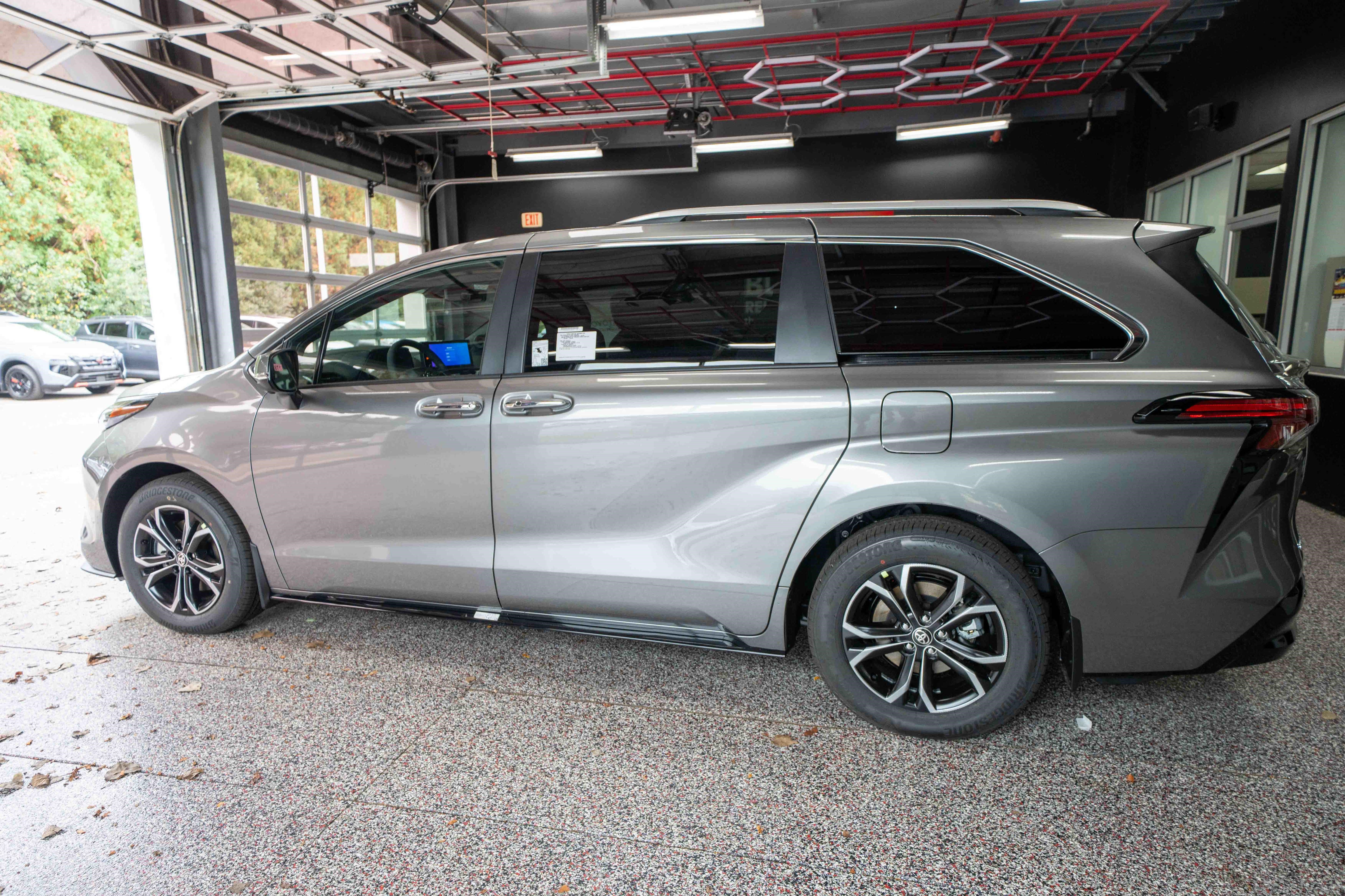New 2026 Toyota Sienna Platinum AWD/4WD image 2