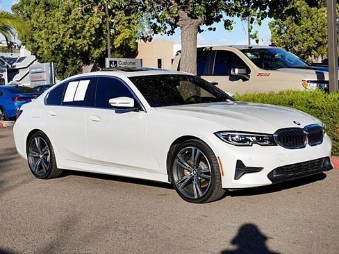 Used 2022 BMW 330i Sedan w/ Driving Assistance Package image 6